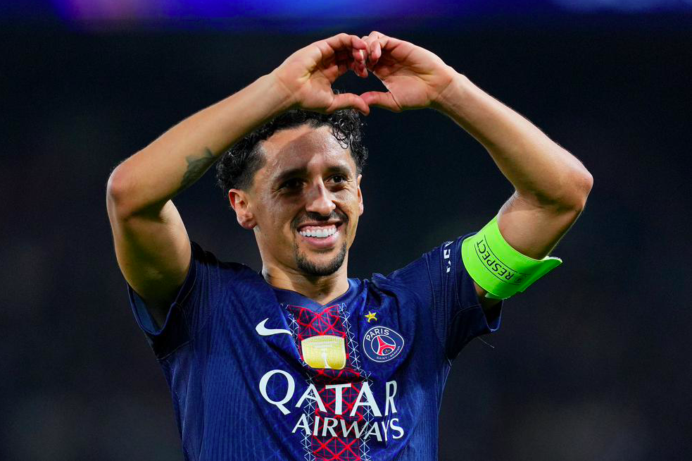 球速体育官方入口-2-2！欧冠德比战：11打10却在补时被逼平 12亿豪门5-4惊险晋级